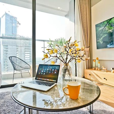 Hi-Home Suites - Vinhomes Metropolis Ханой Экстерьер фото