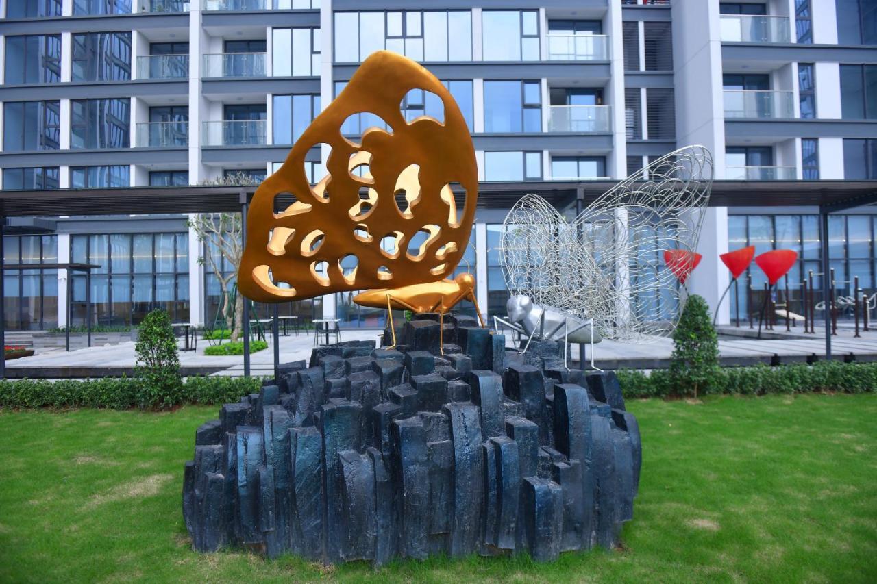Hi-Home Suites - Vinhomes Metropolis Ханой Экстерьер фото
