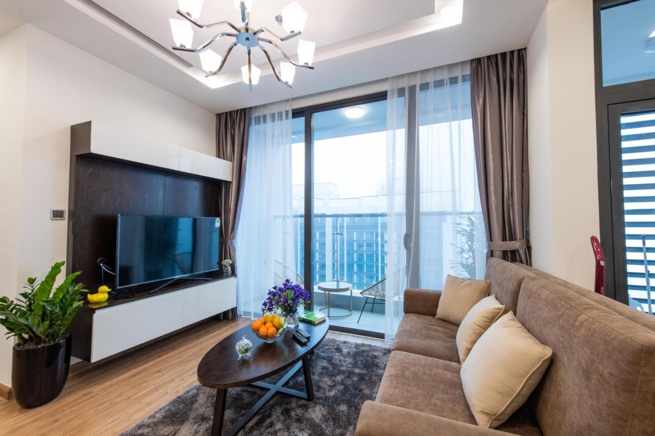 Hi-Home Suites - Vinhomes Metropolis Ханой Экстерьер фото