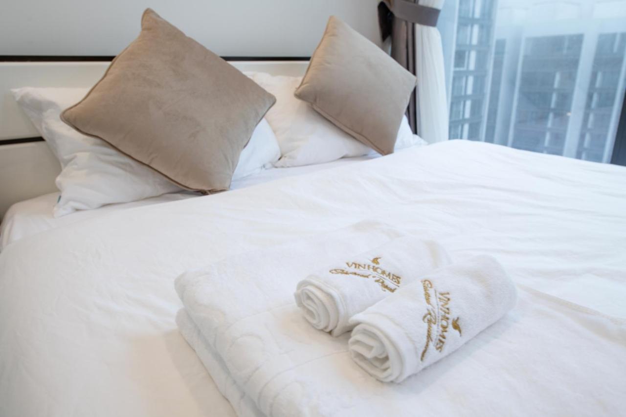 Hi-Home Suites - Vinhomes Metropolis Ханой Экстерьер фото