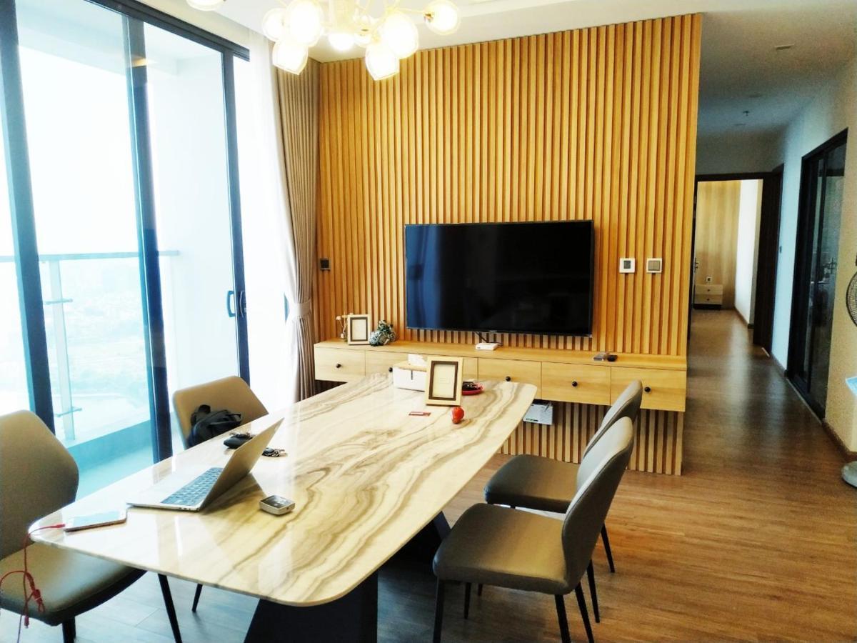 Hi-Home Suites - Vinhomes Metropolis Ханой Экстерьер фото
