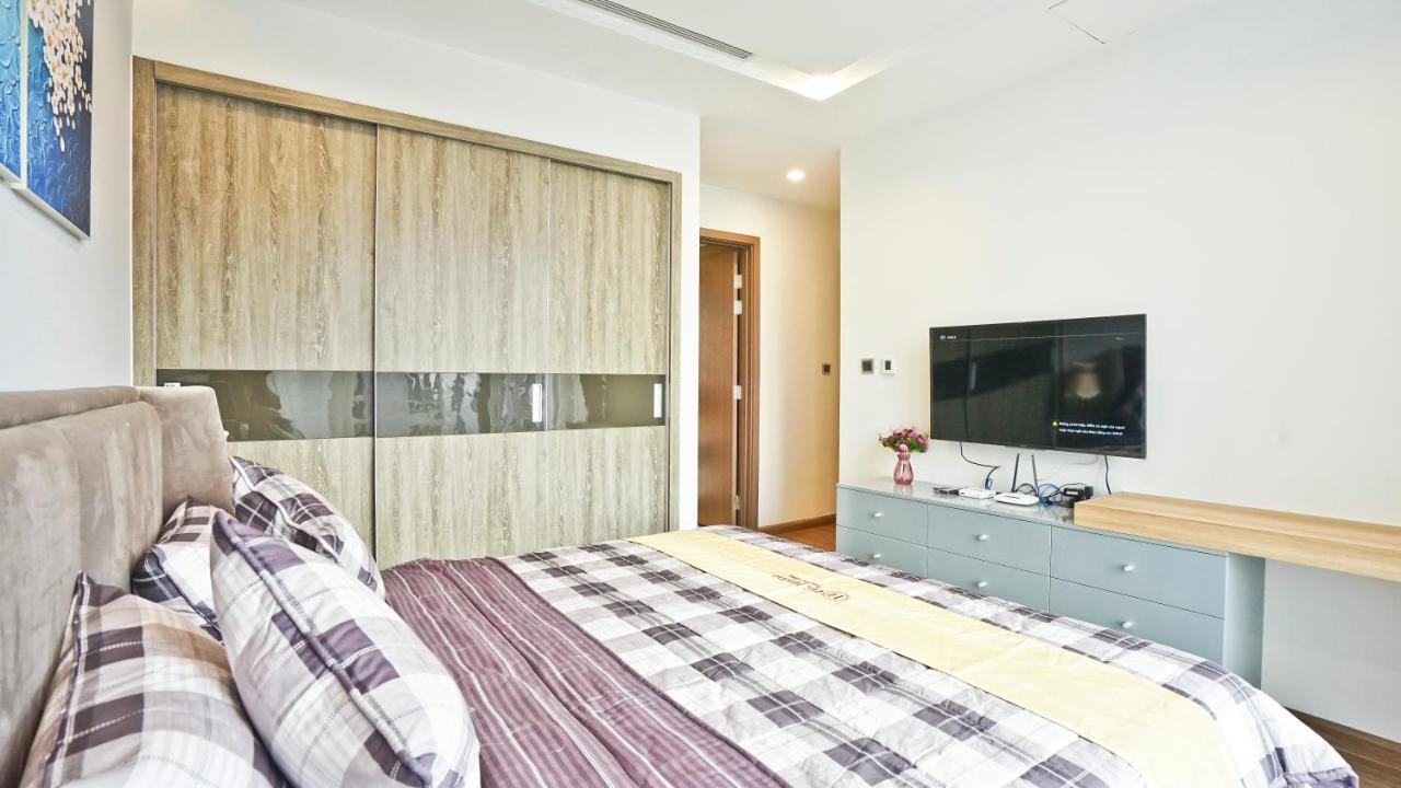 Hi-Home Suites - Vinhomes Metropolis Ханой Экстерьер фото