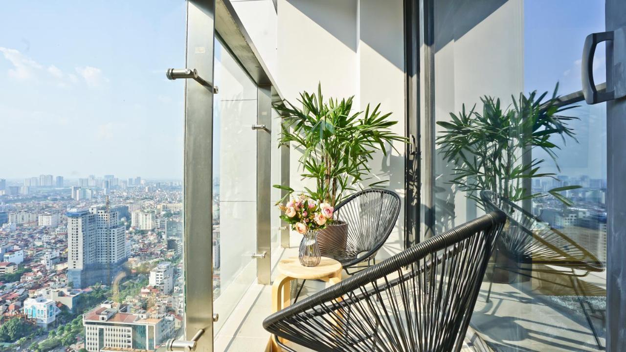 Hi-Home Suites - Vinhomes Metropolis Ханой Экстерьер фото
